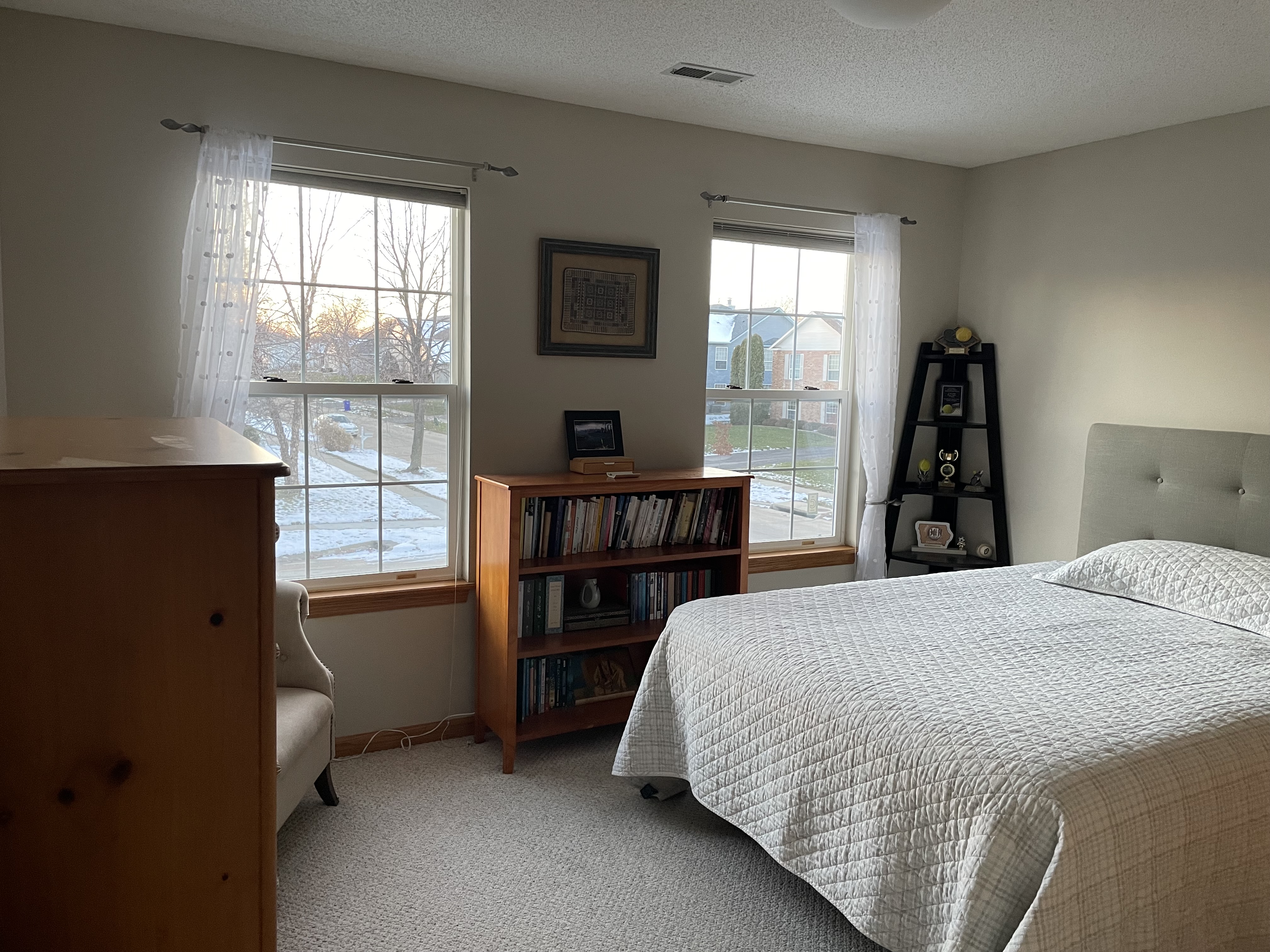 listing photo 2/6