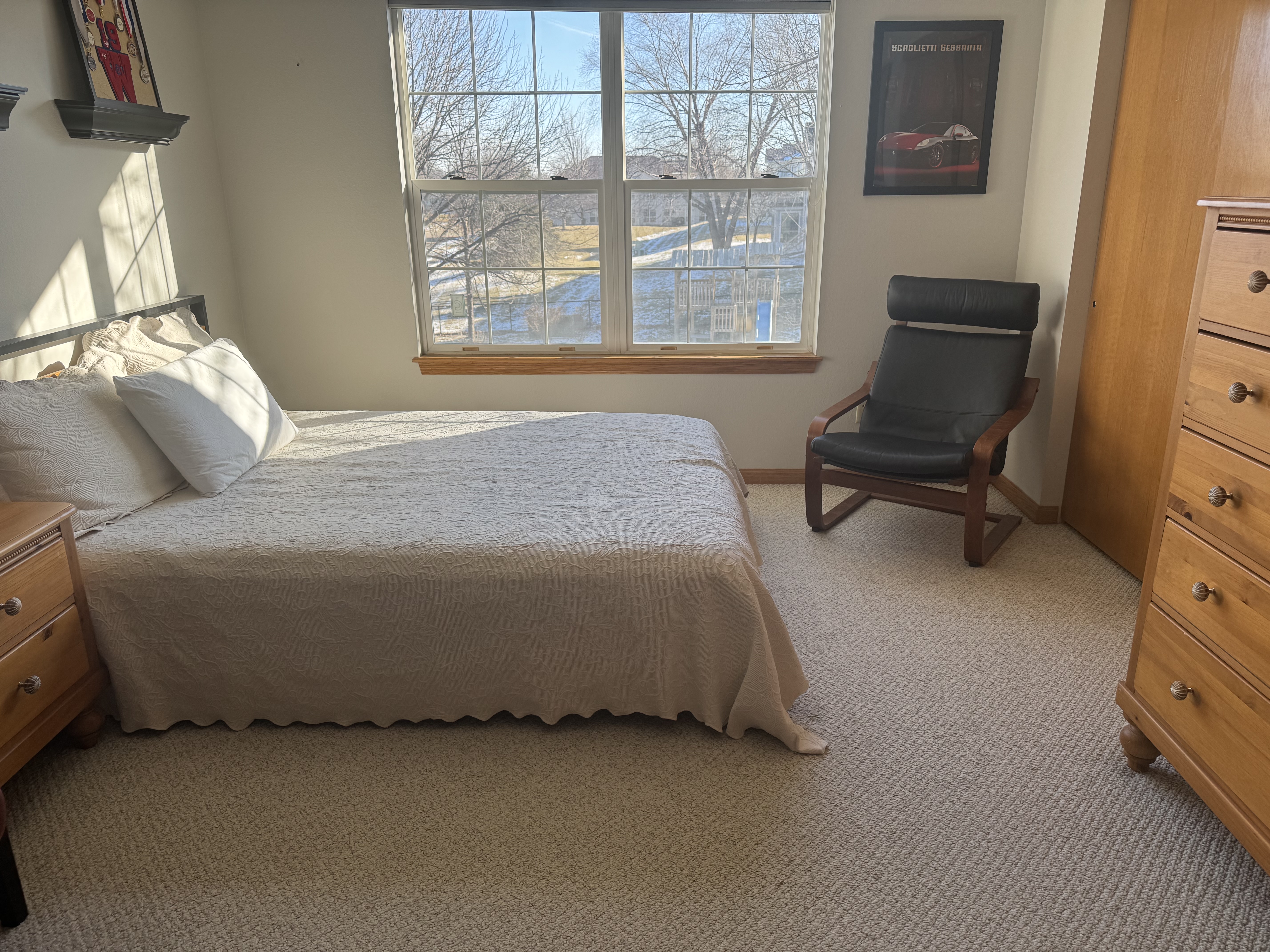 listing photo 4/9