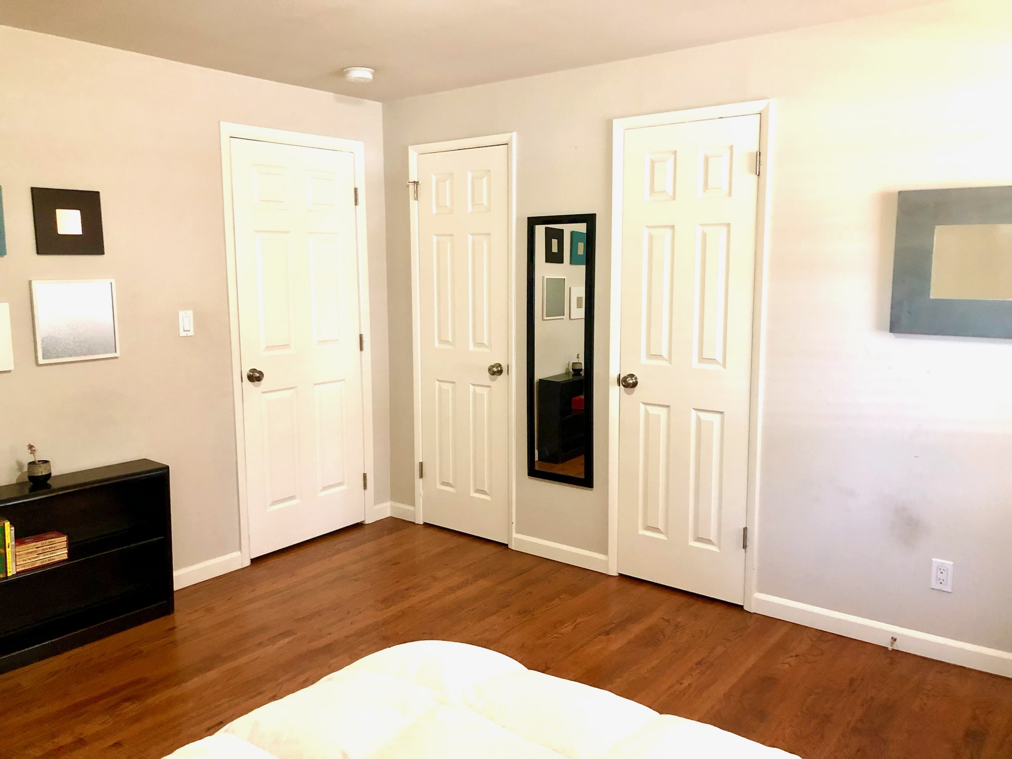 listing photo 3/4