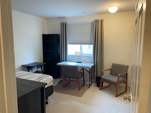 listing photo 2/3