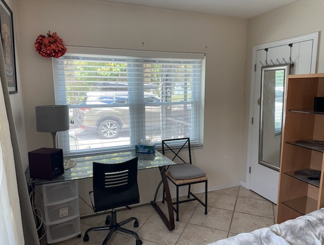 listing photo 3/5