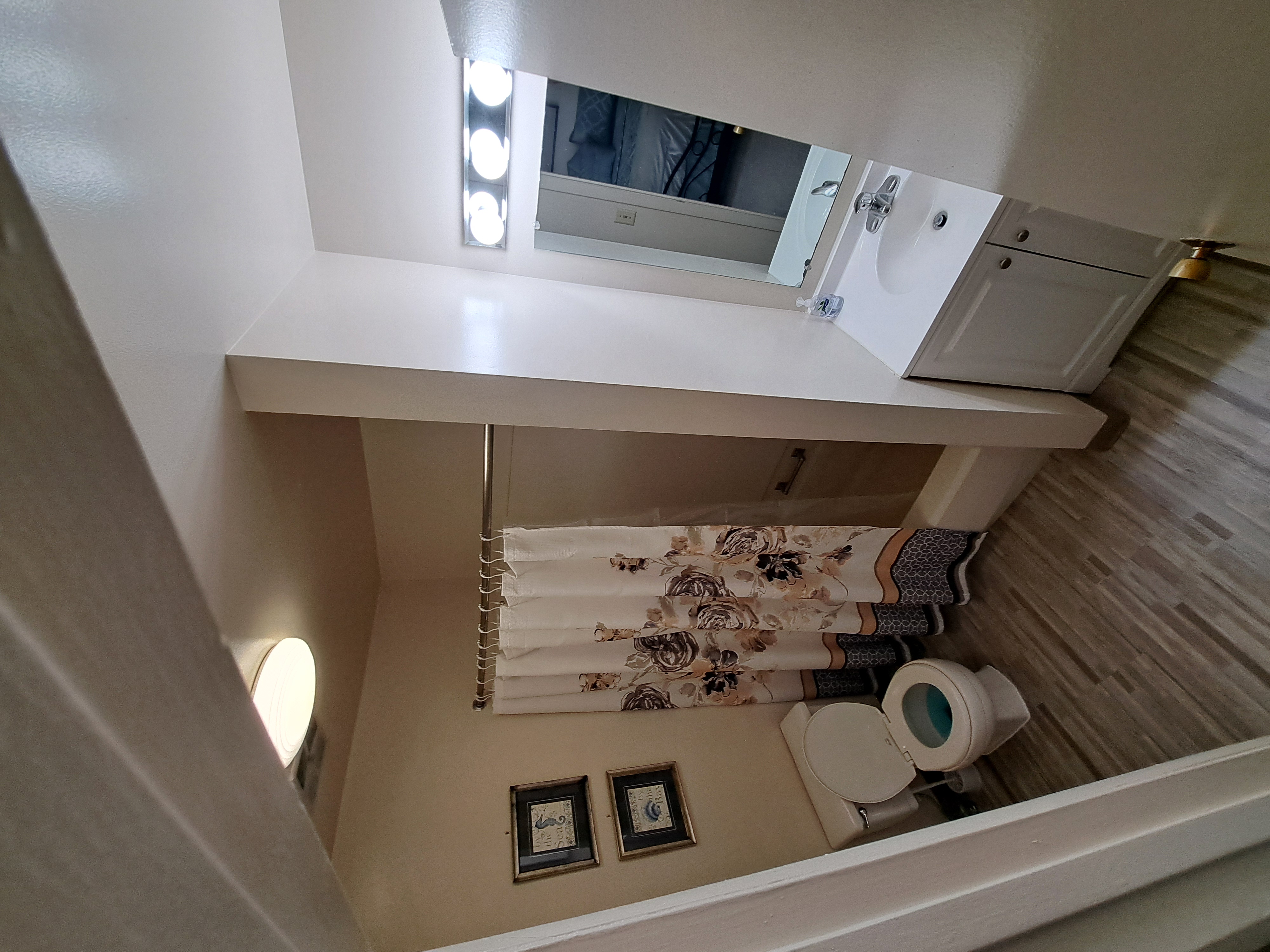 listing photo 4/4