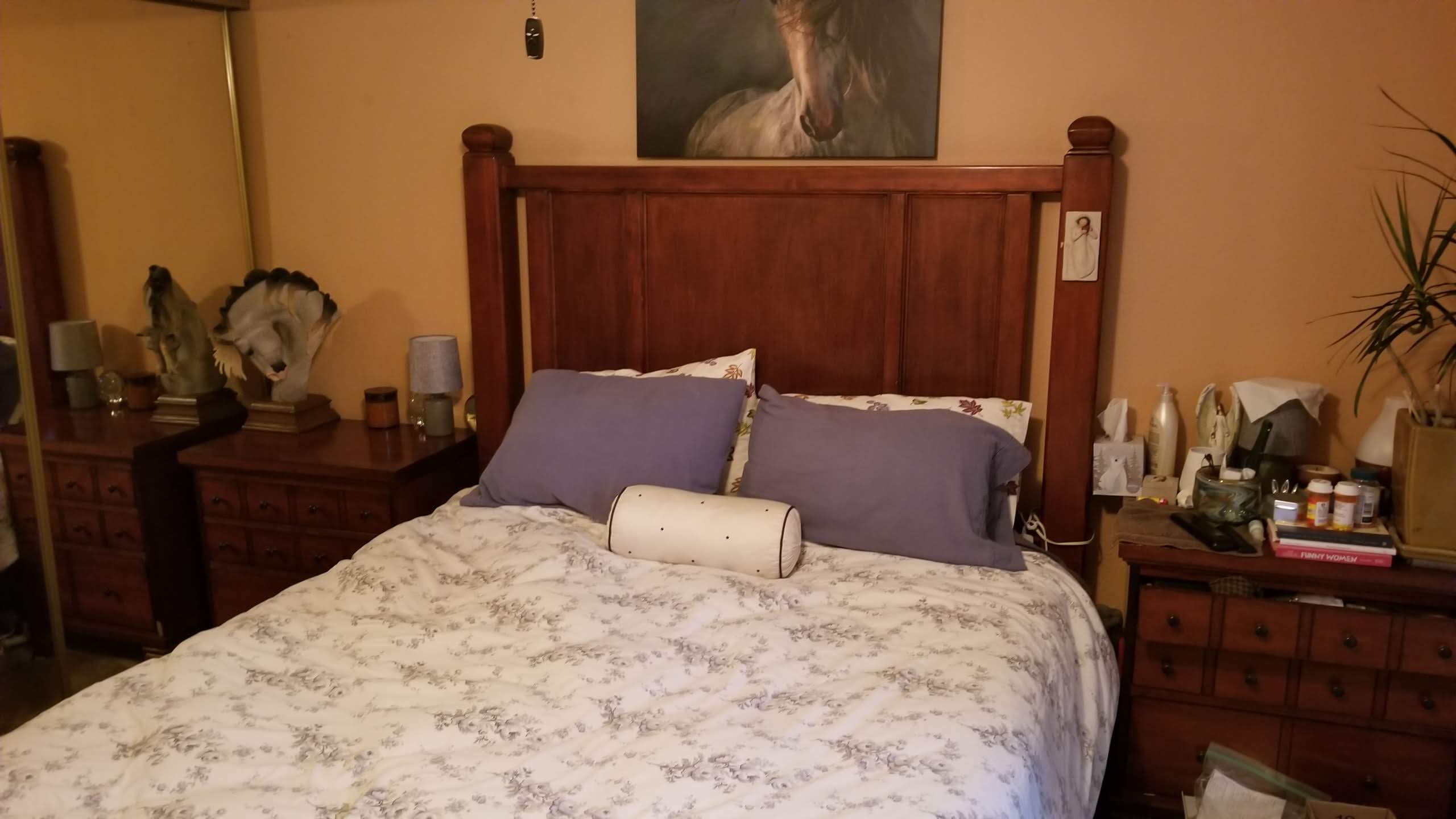 listing photo 1/3