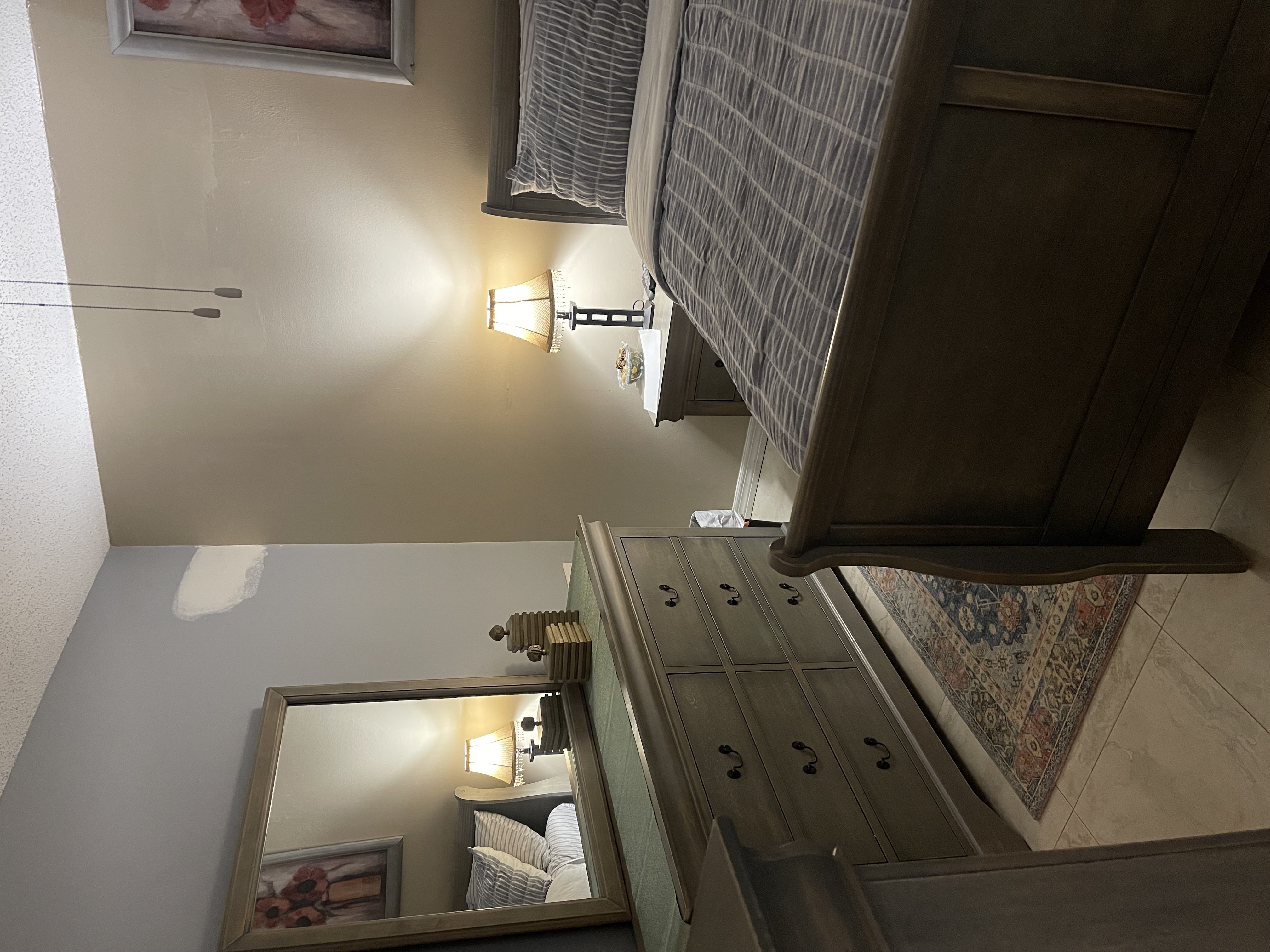 listing photo 3/4