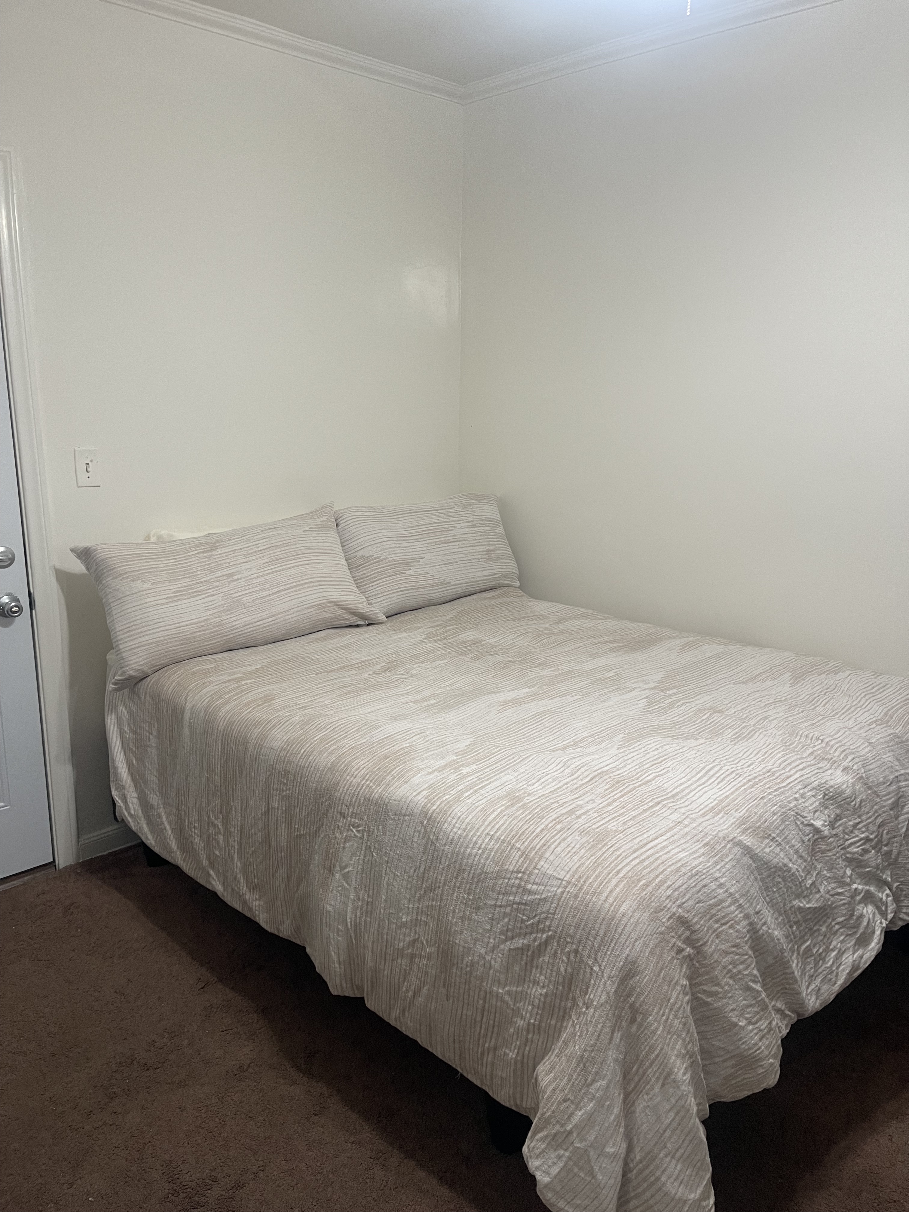 listing photo 3/6