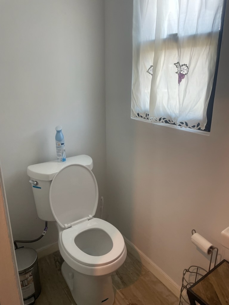 listing photo 4/5