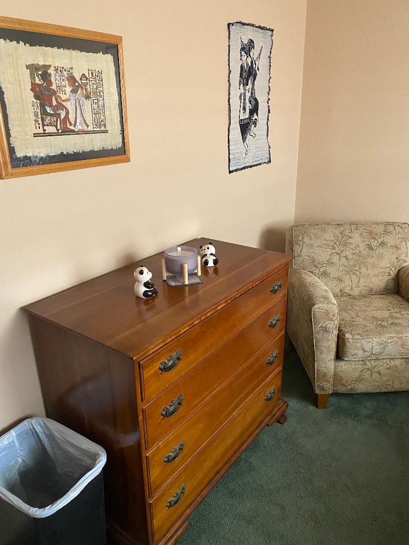 listing photo 2/3