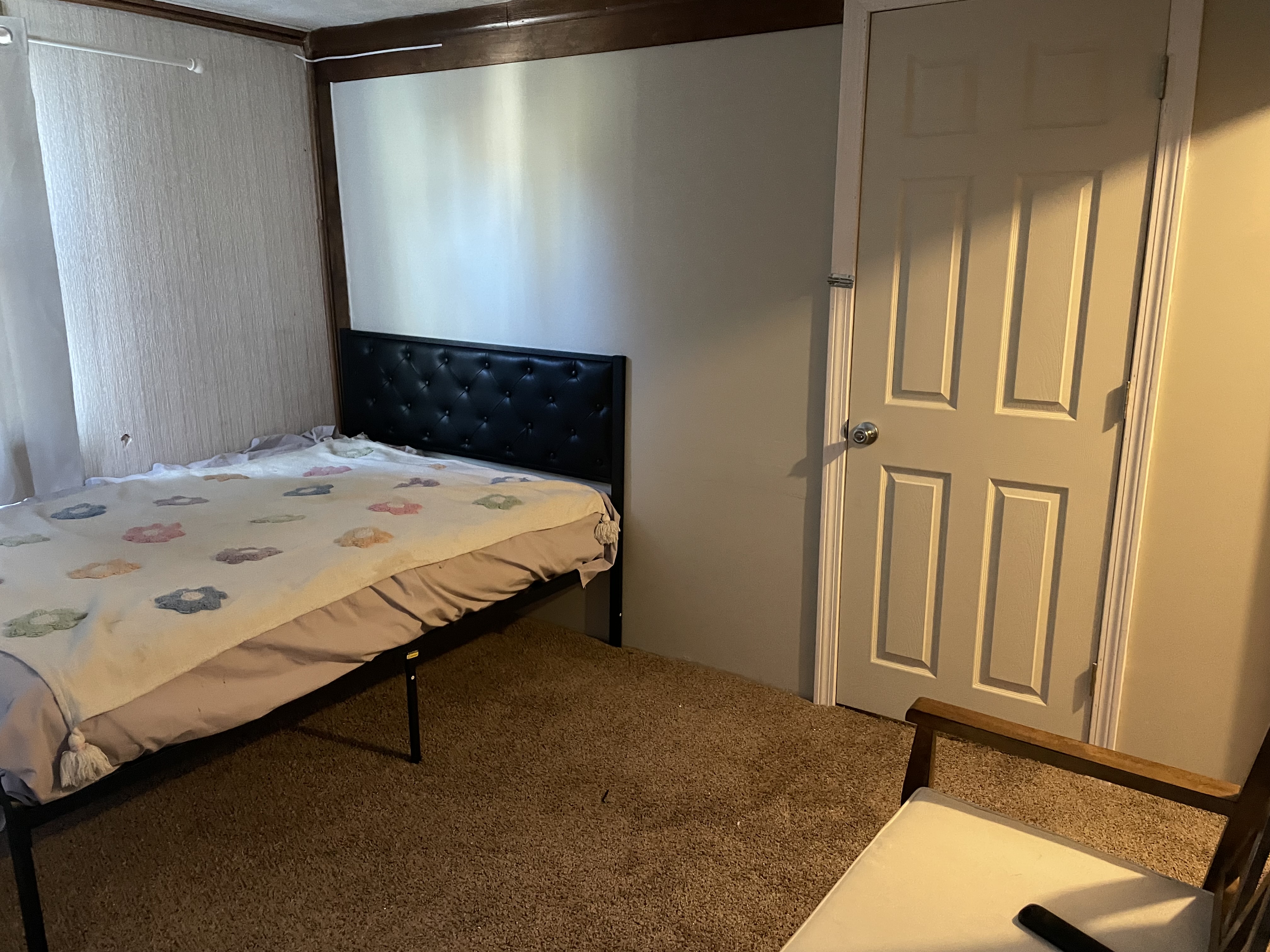 listing photo 2/3