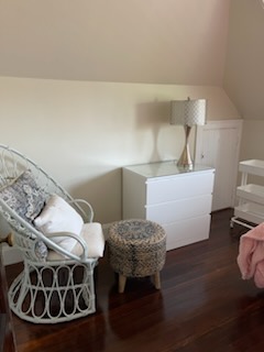 listing photo 3/4