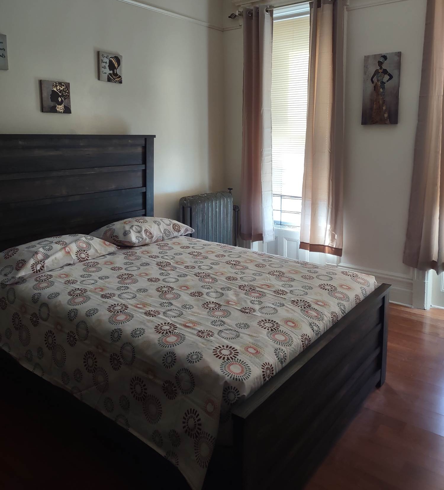 listing photo 1/2