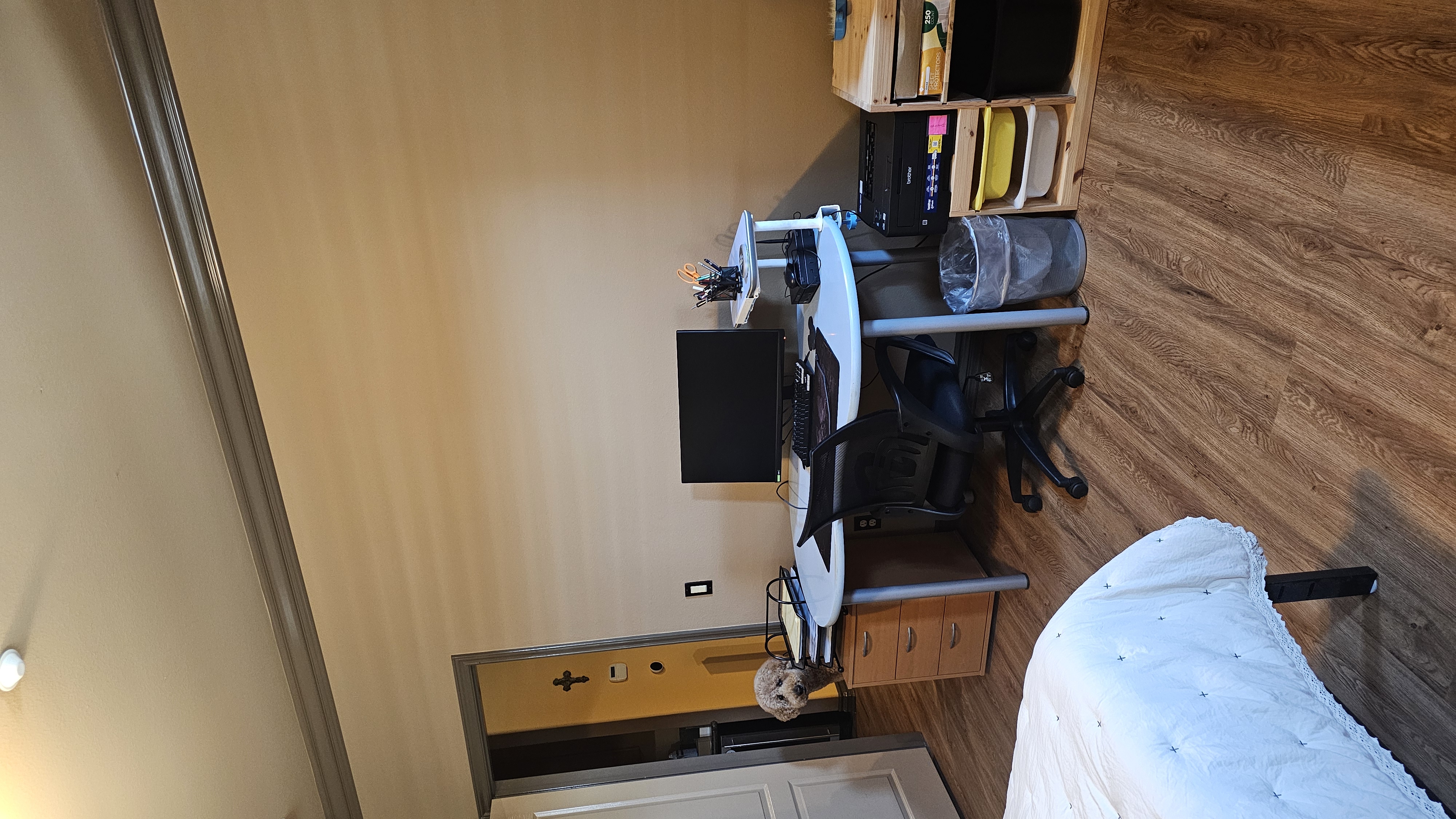 listing photo 2/3