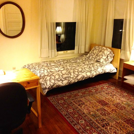 listing photo 1/2