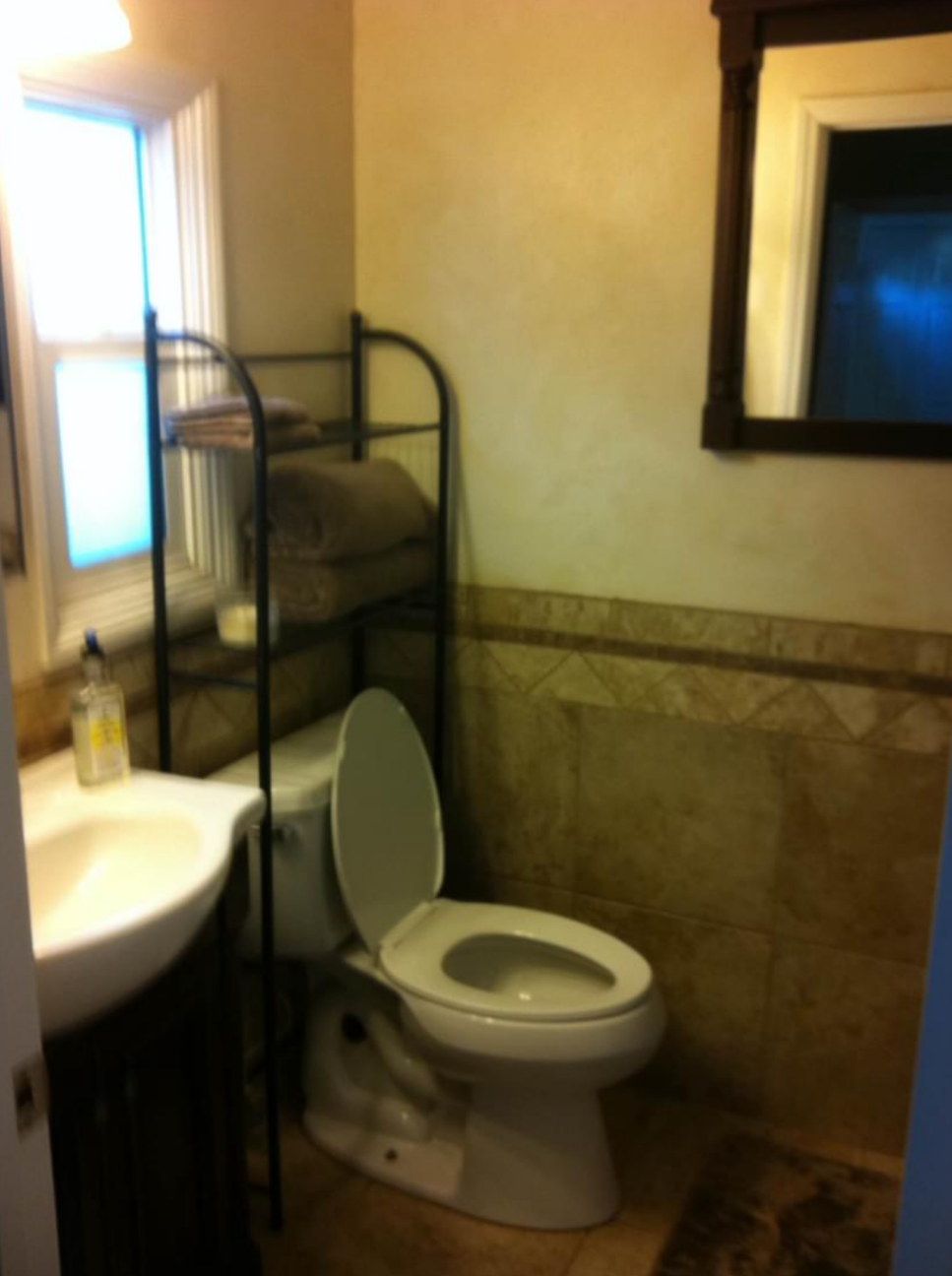 listing photo 3/4