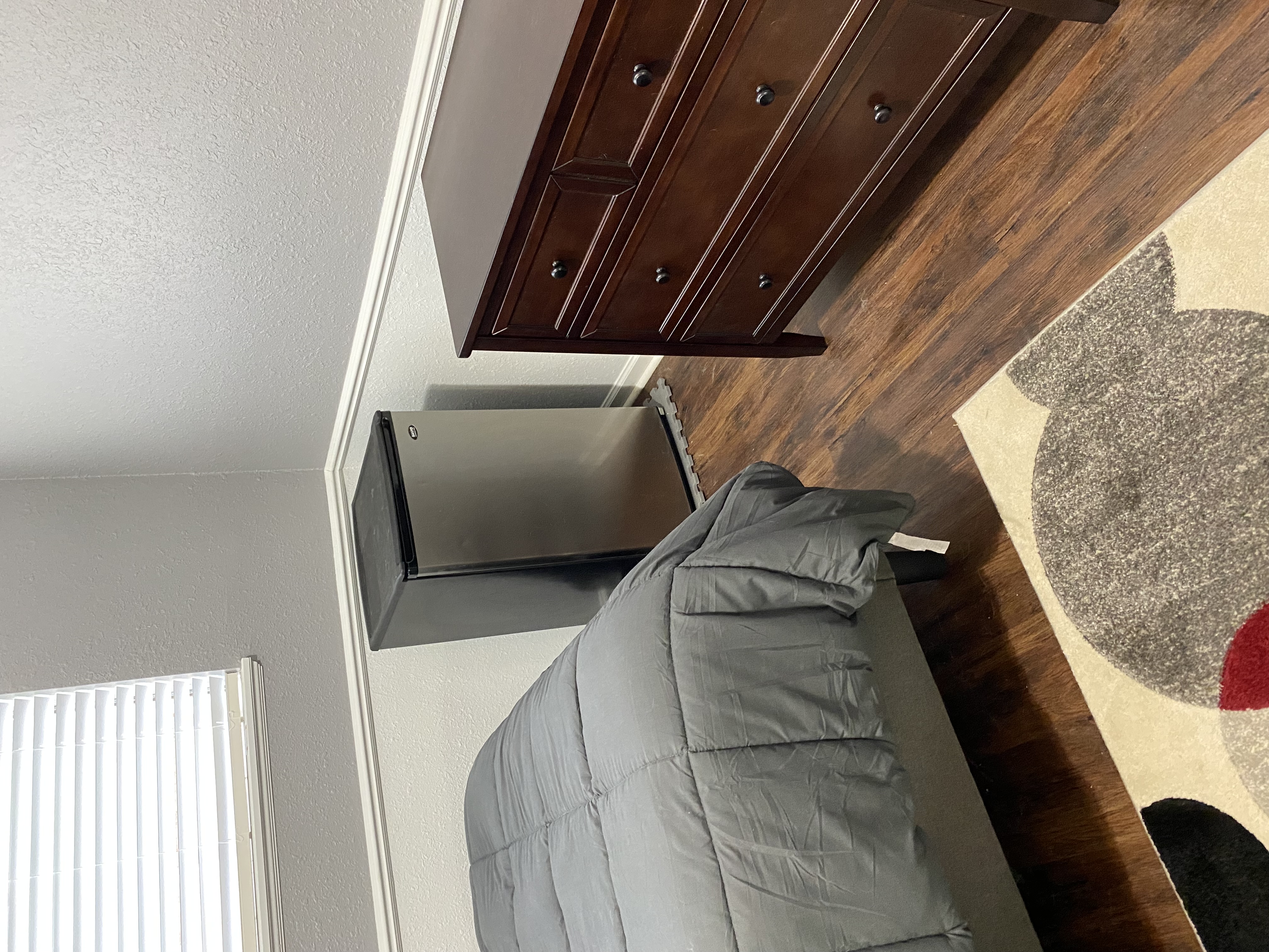 listing photo 3/5