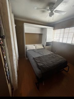 listing photo 1/3