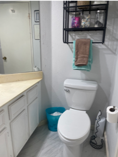 listing photo 3/3