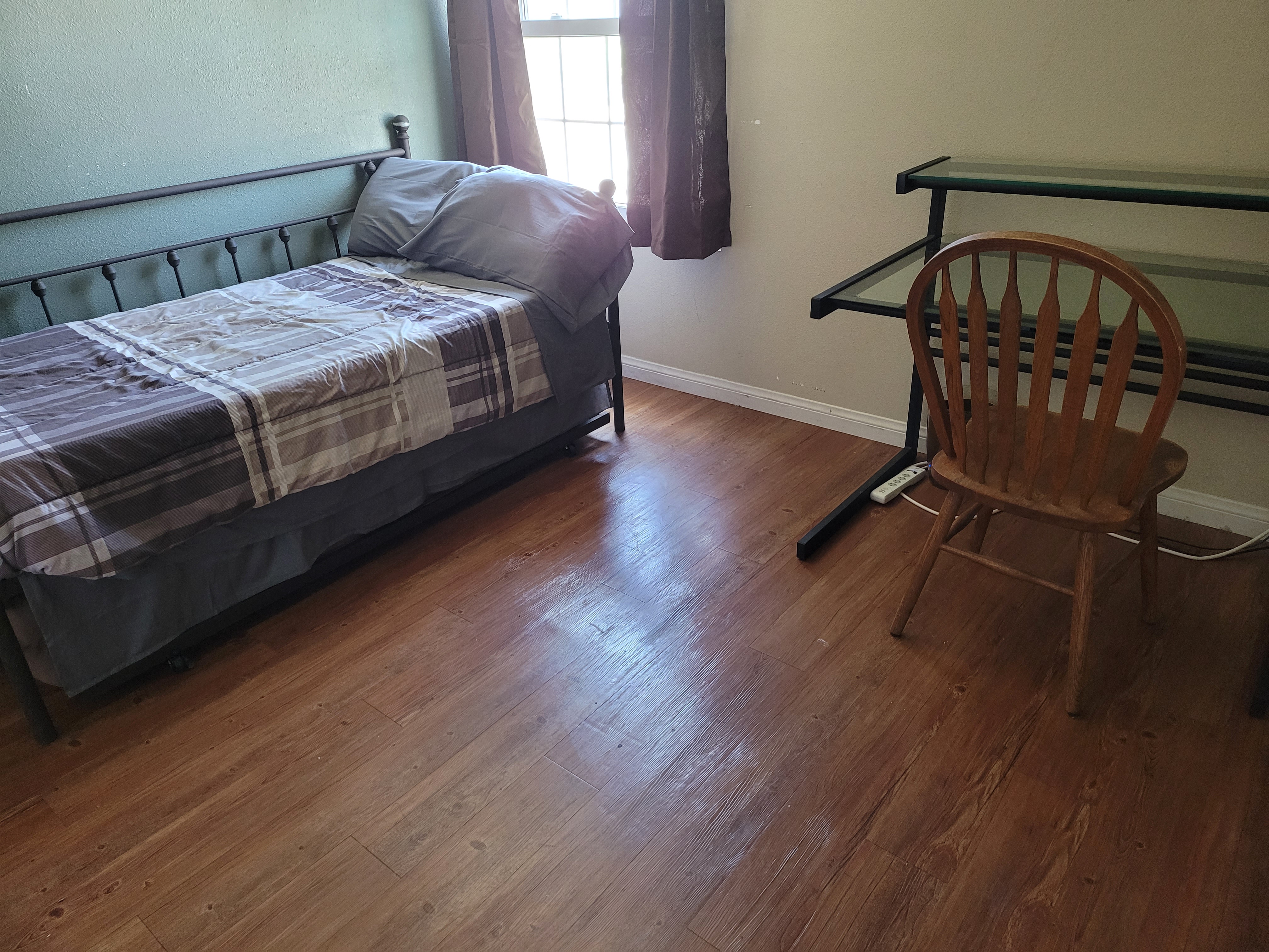 listing photo 2/3