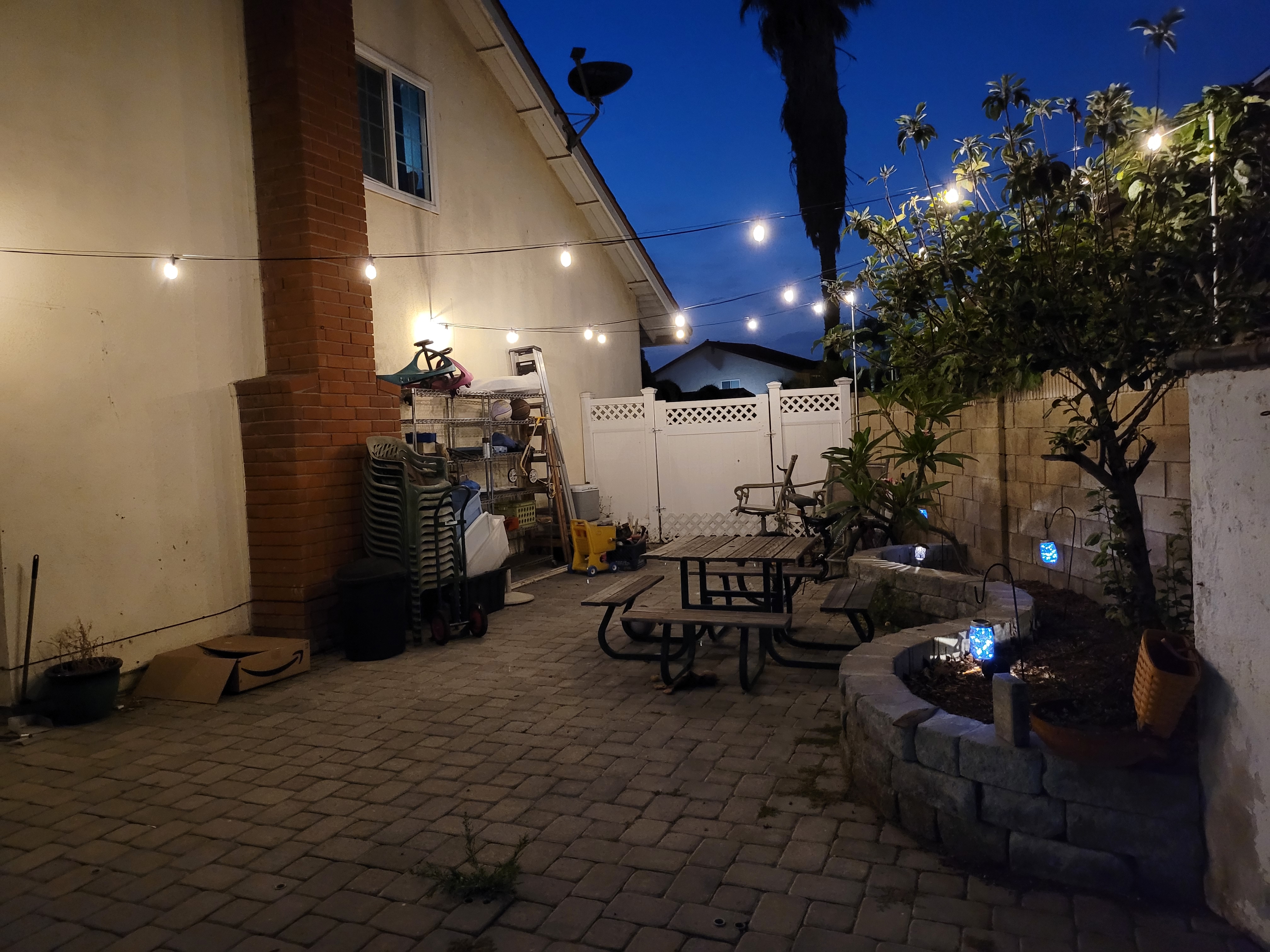listing photo 3/3