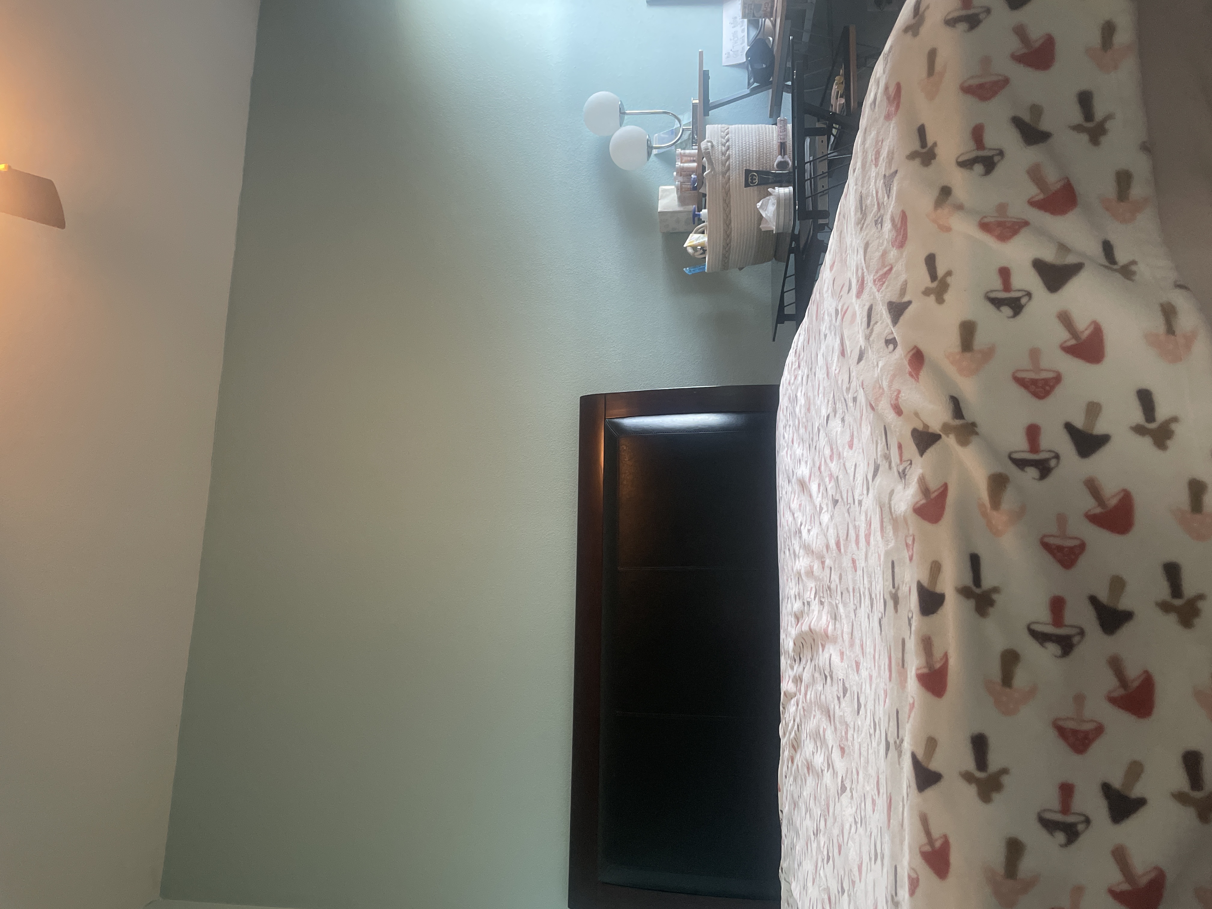 listing photo 1/2