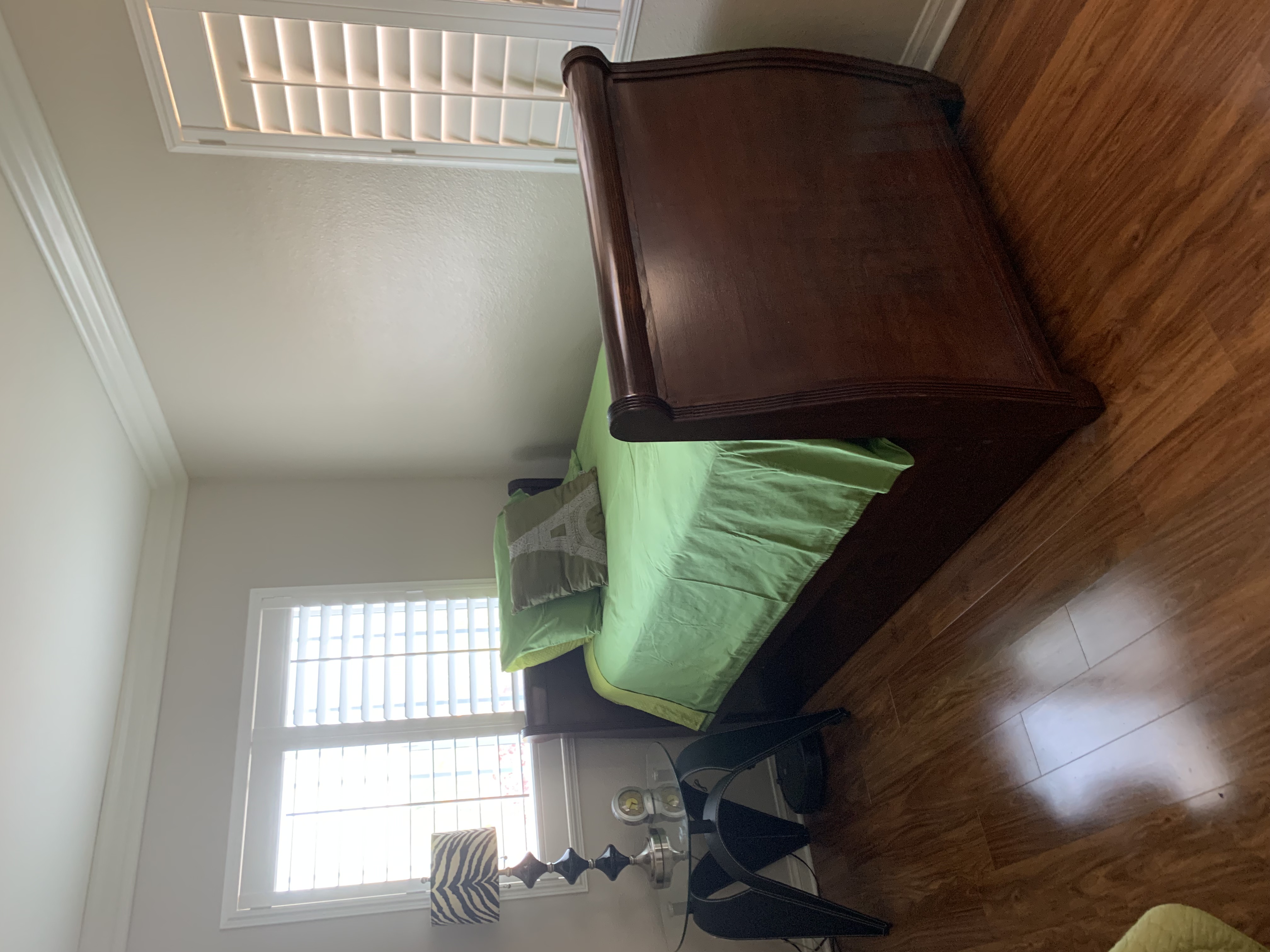 listing photo 2/2