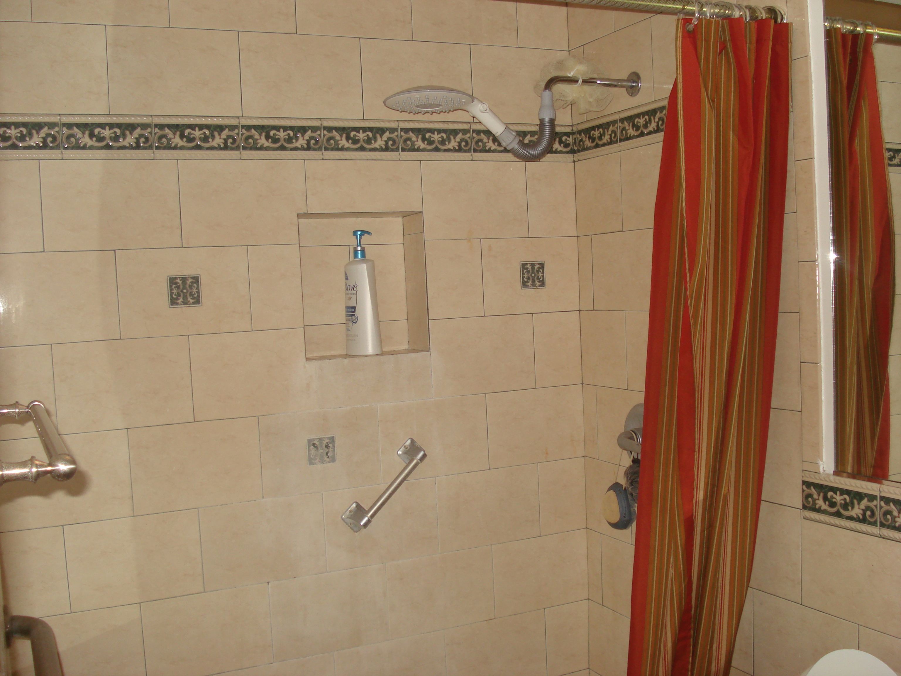 listing photo 2/2