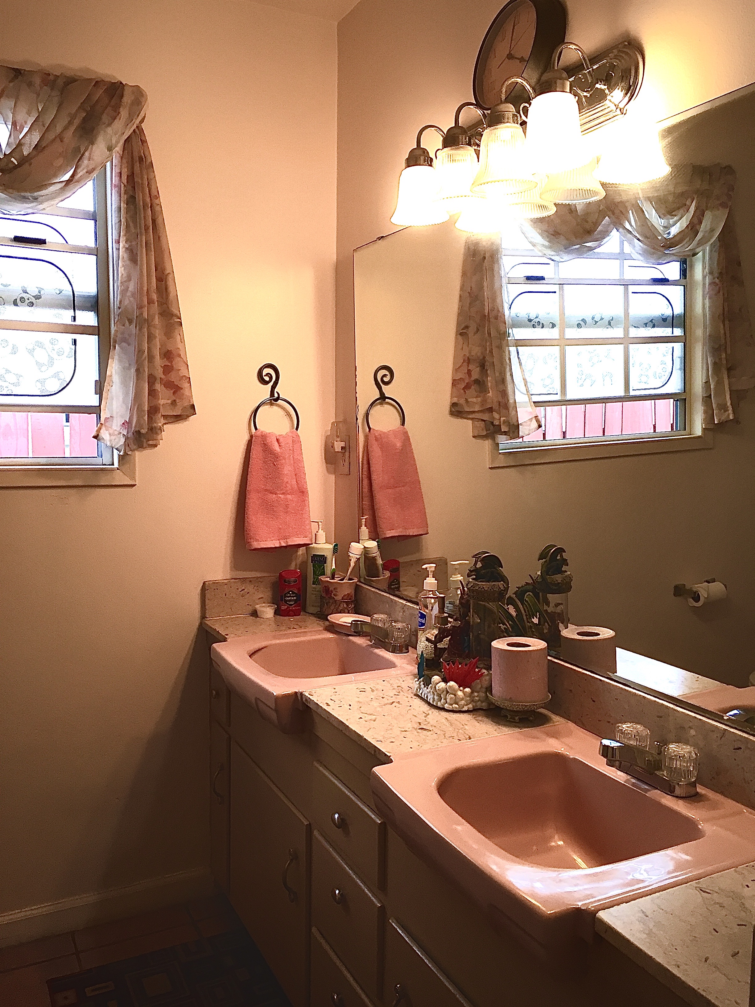 listing photo 3/3