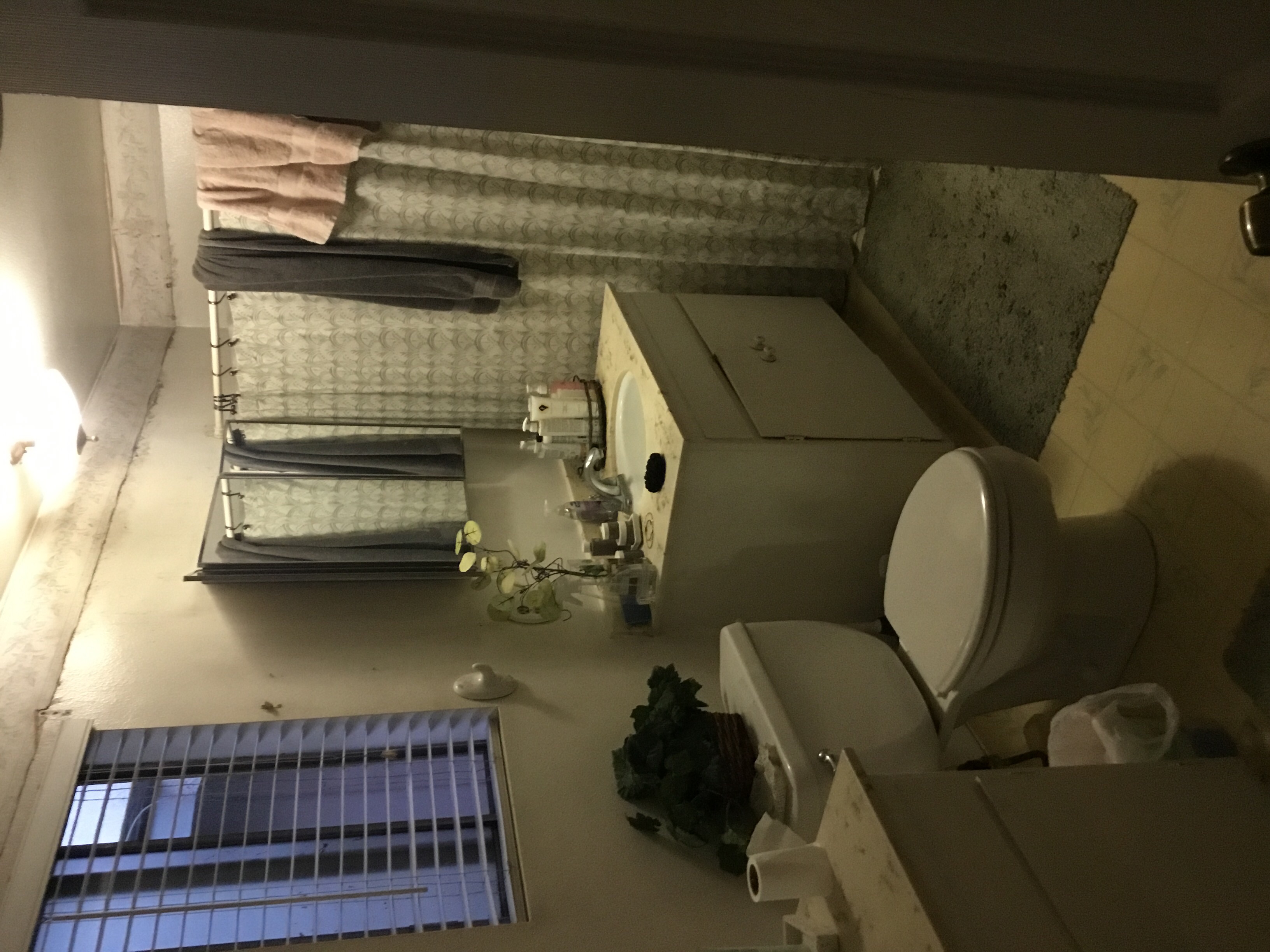 listing photo 2/2