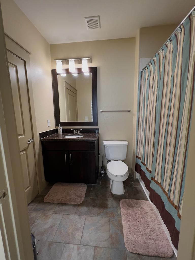 listing photo 4/5