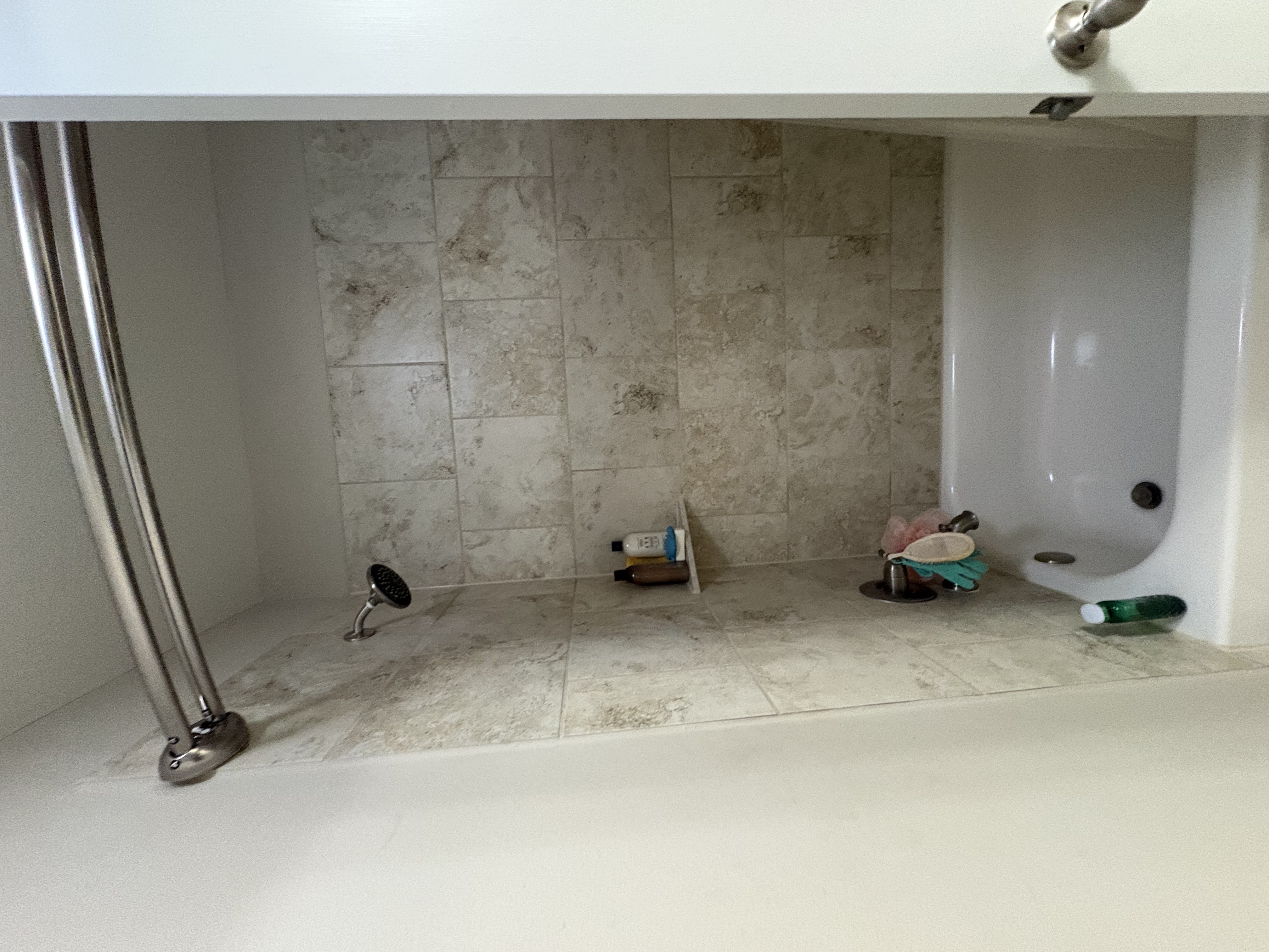 listing photo 3/3