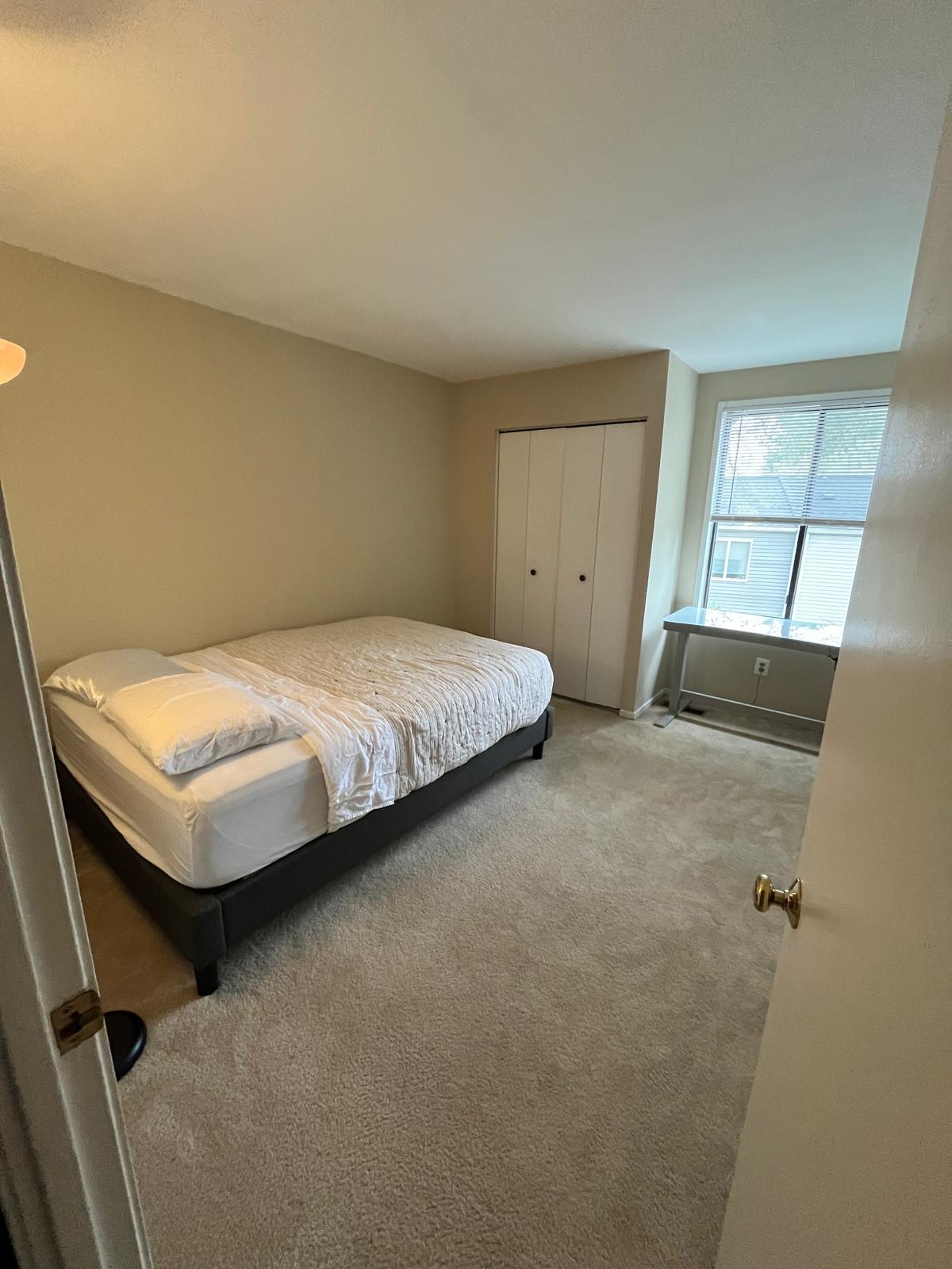 listing photo 3/5