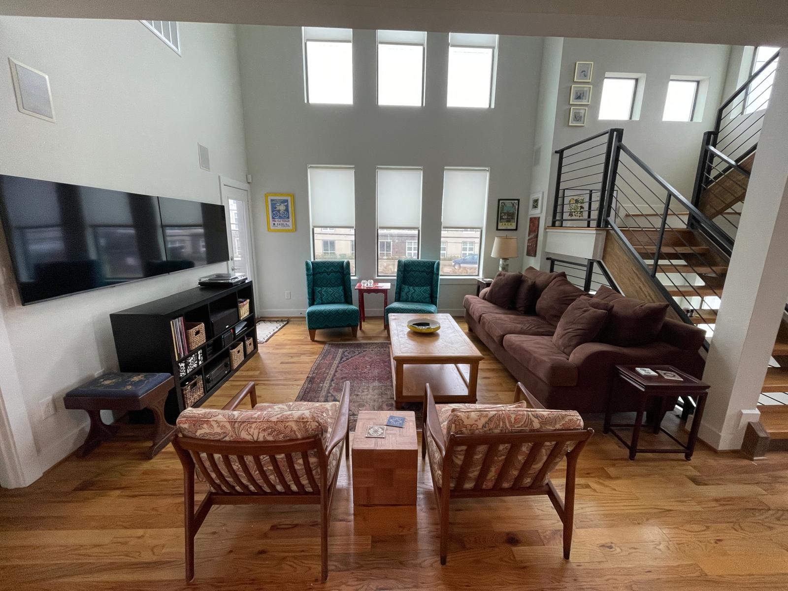 20250212-203609340-9650-8a7887a92745_living_room.jpeg