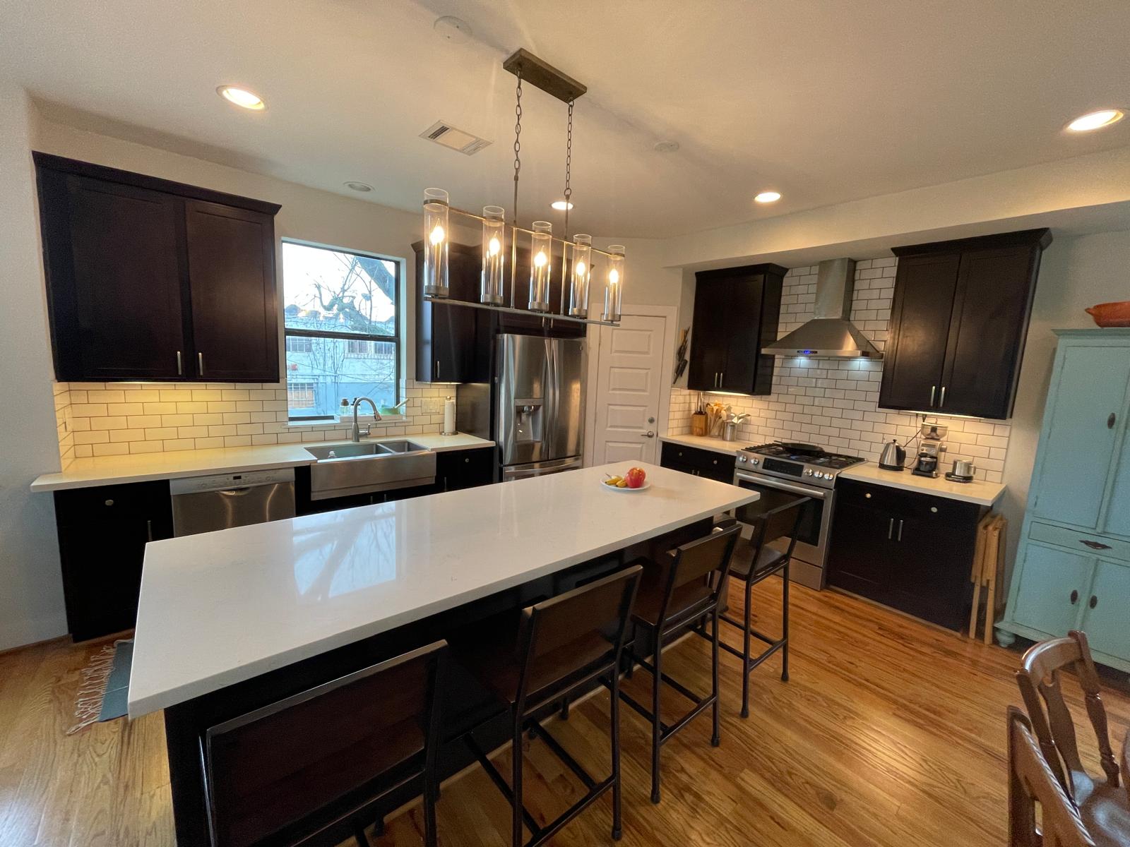 20250212-203613952-be5a-5fafd7bab6d1_kitchen_dining_1.jpeg