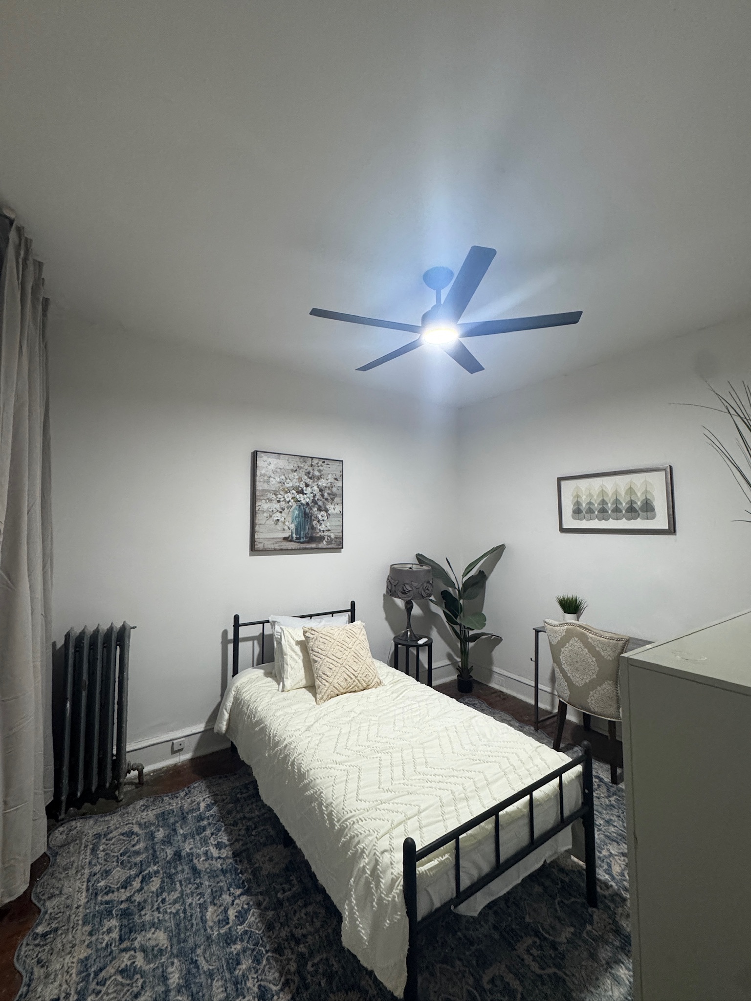 listing photo 2/8