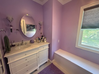 listing photo 2/4