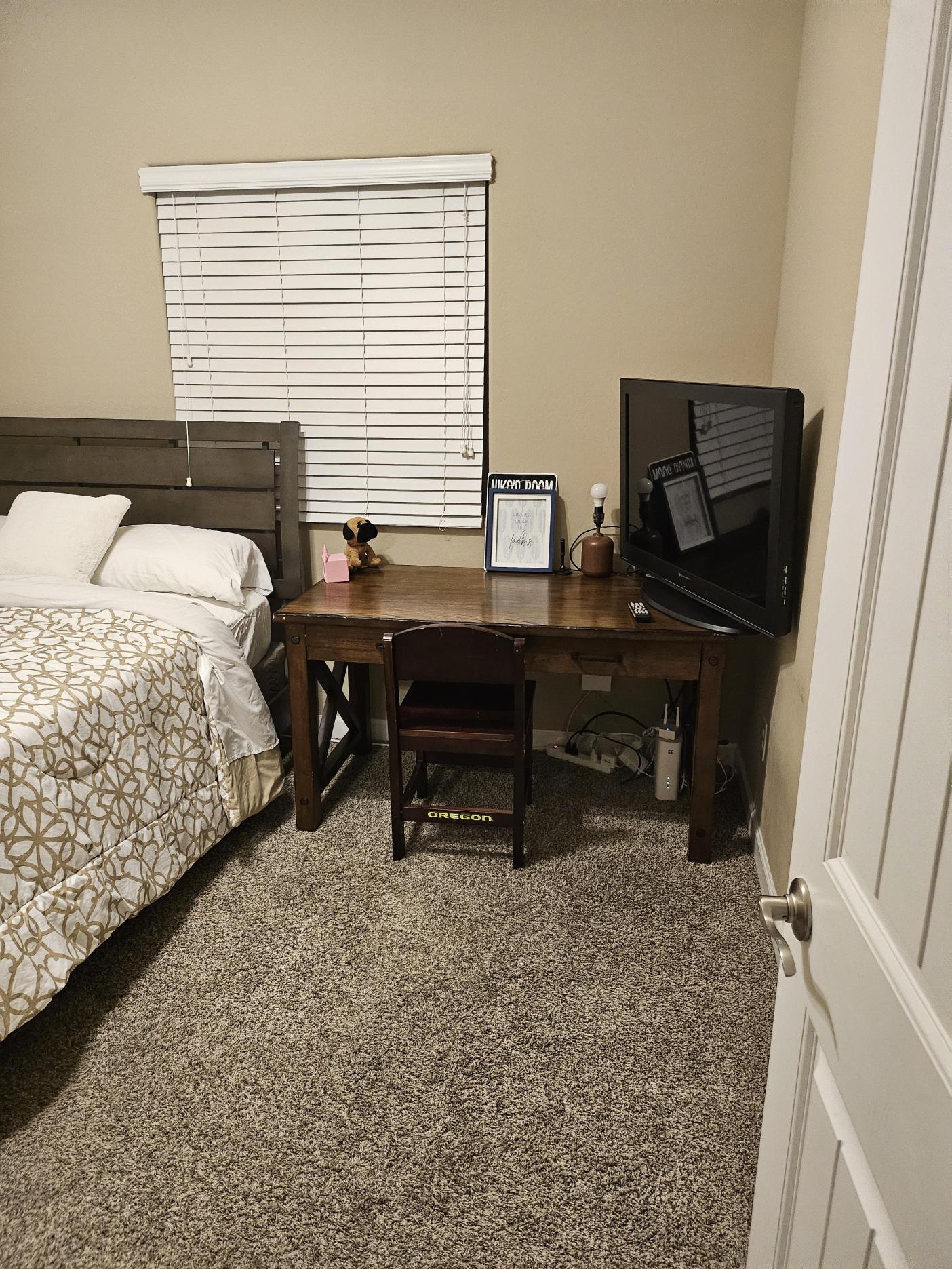 listing photo 3/4