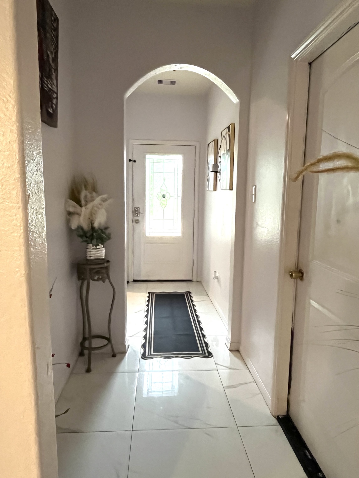 listing photo 2/14