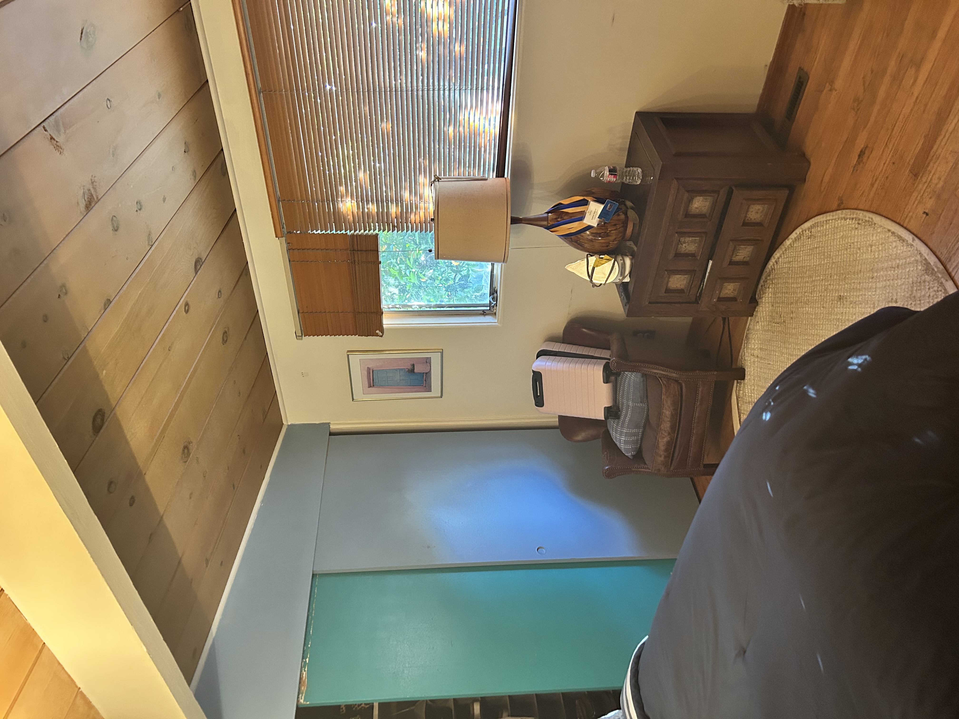 listing photo 2/3