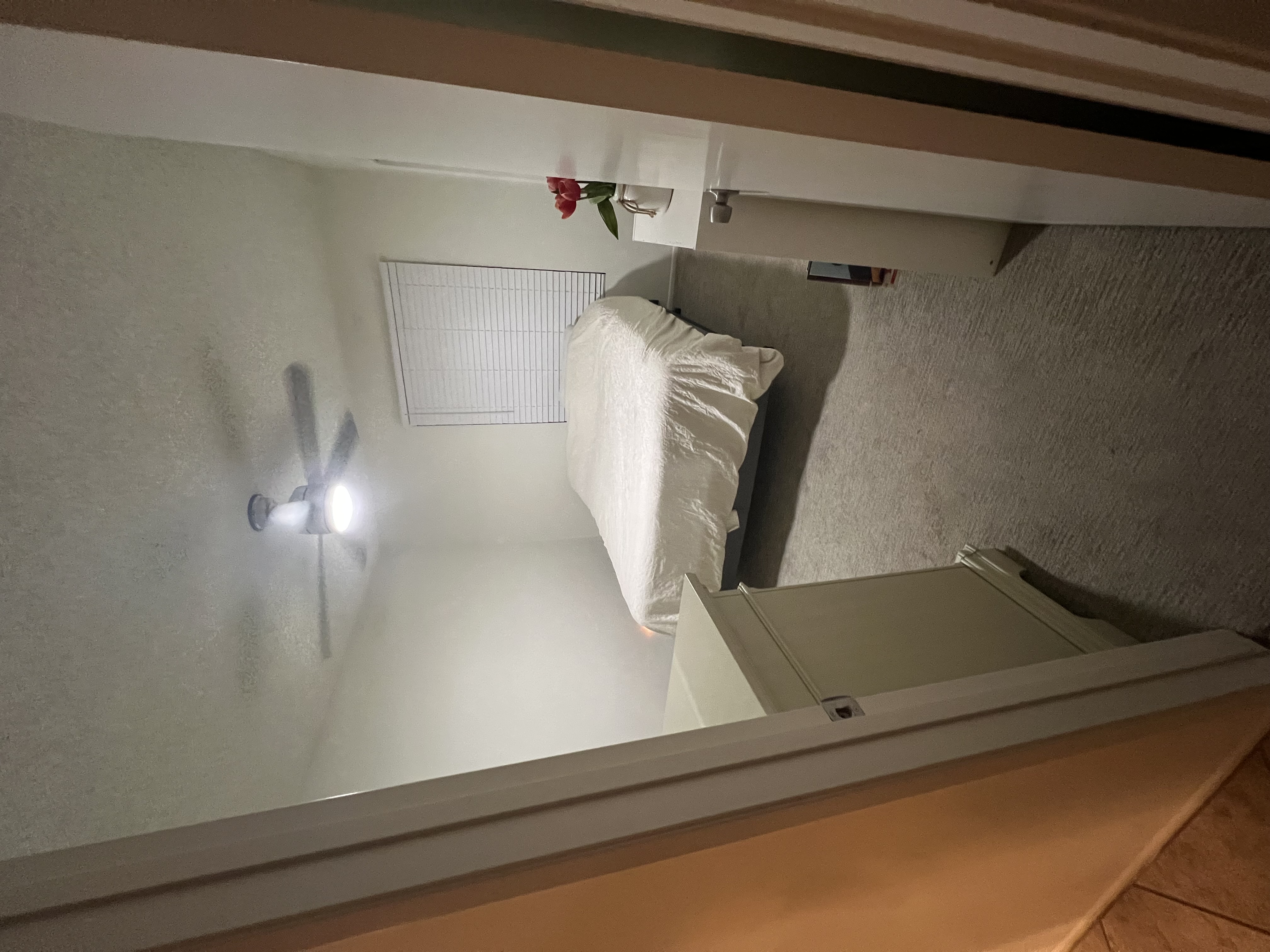 listing photo 4/6