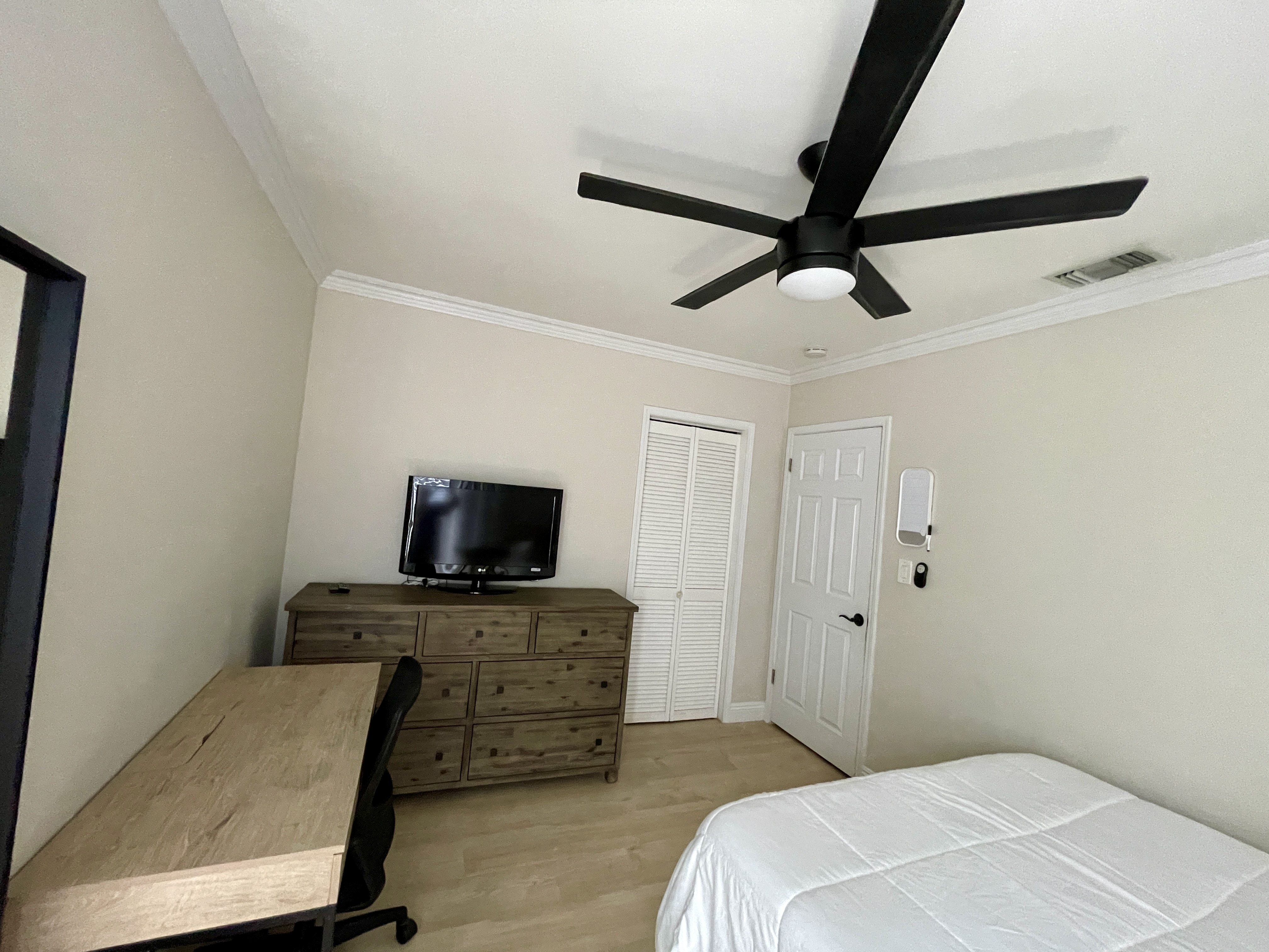 listing photo 7/9